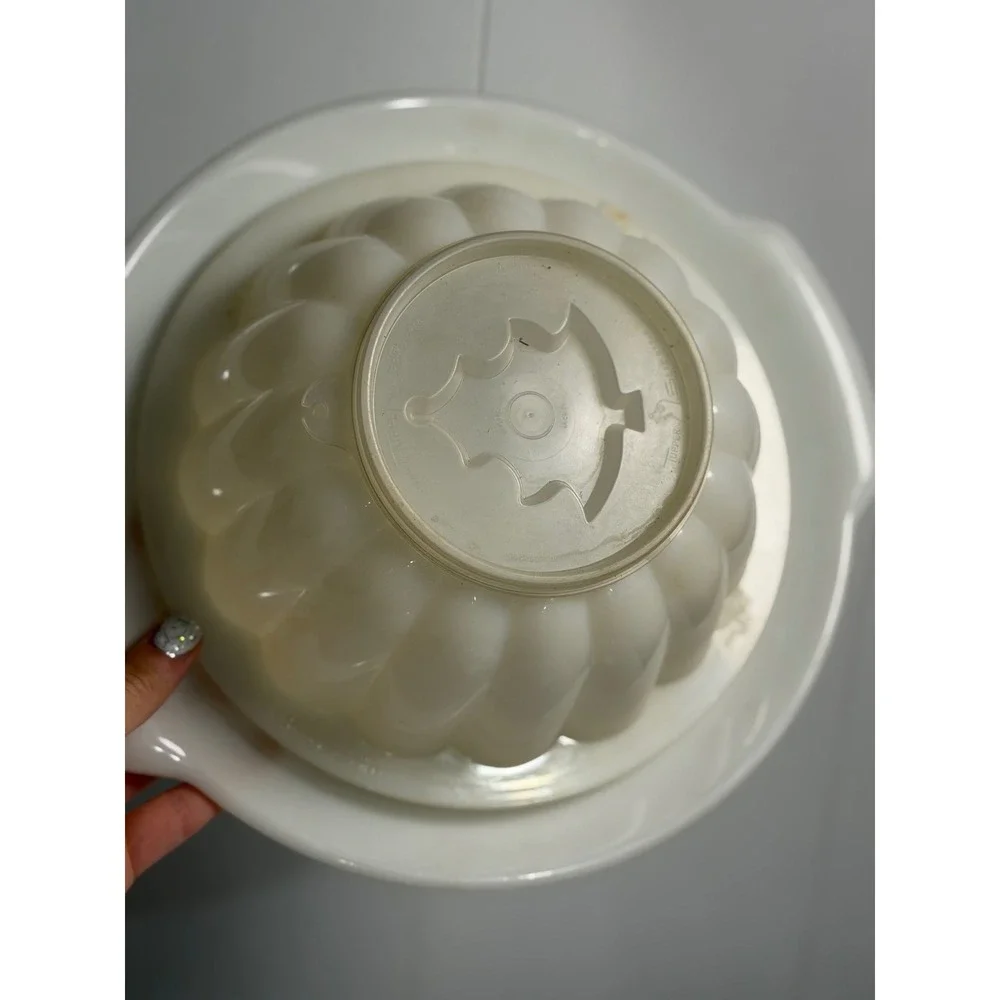 VTG Tupperware Jel-N-Serve Jello Mold White 612 Tray 611 4 Decorative Seals